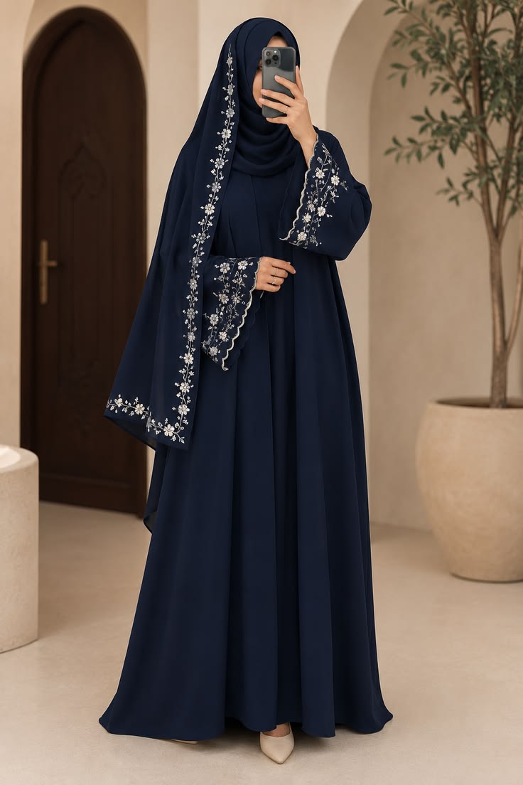 Abayas manufactured by the abaya manufacturer in Hapur, India — AM Cloth House